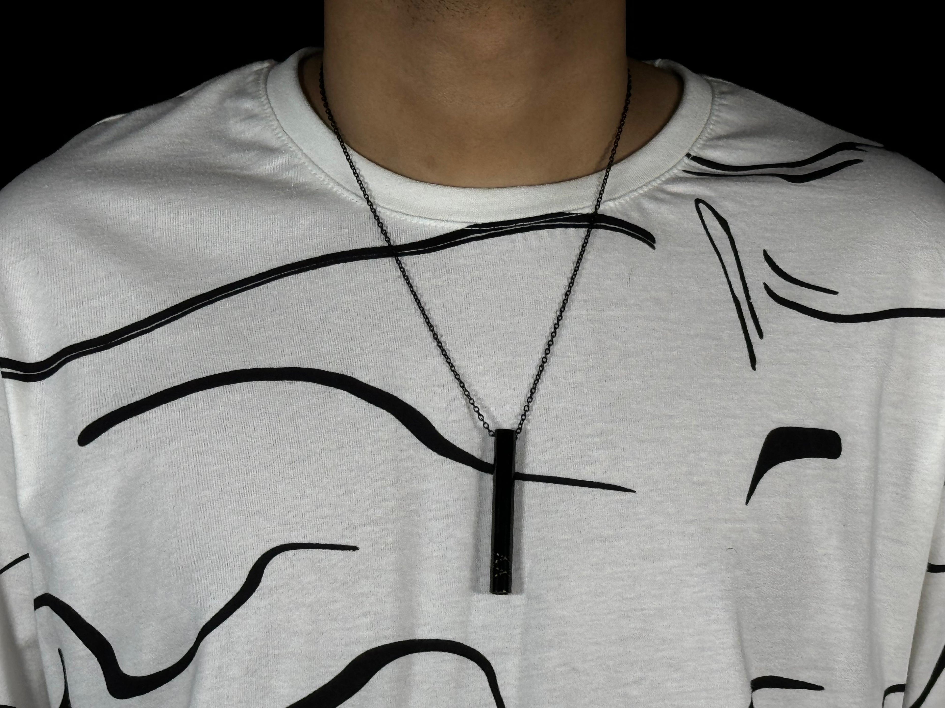 Stress Relief Pendant (Black)
