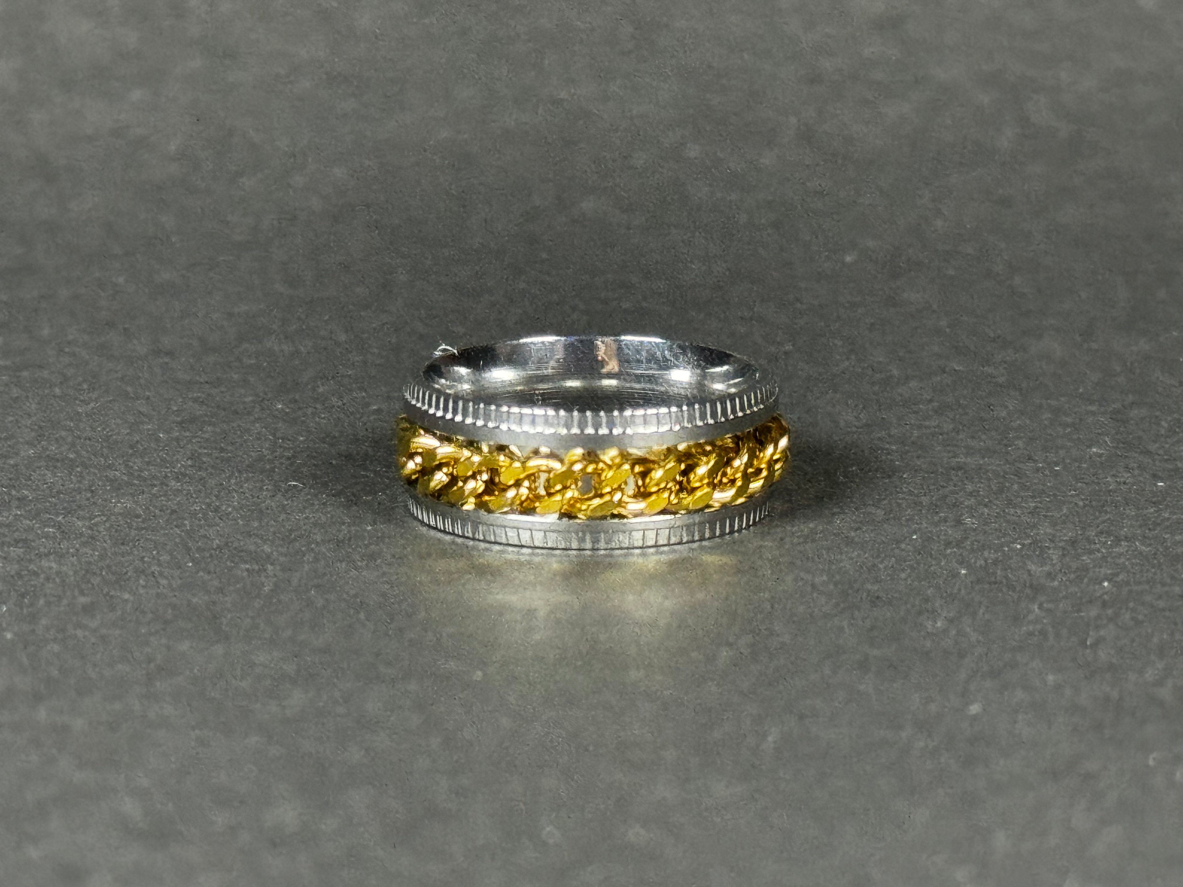 Rotating Chain Ring (Gold)