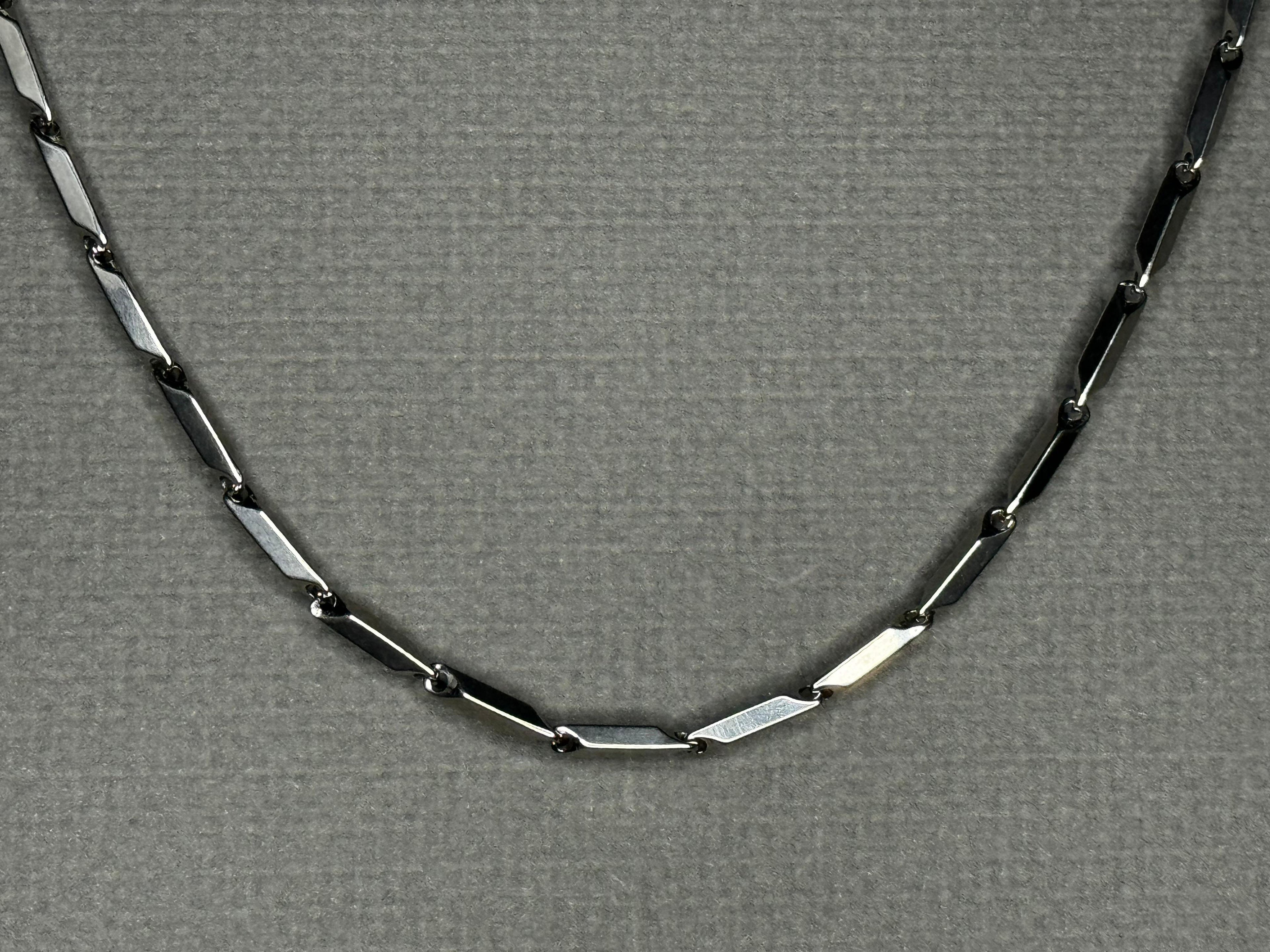 Tricon Chain